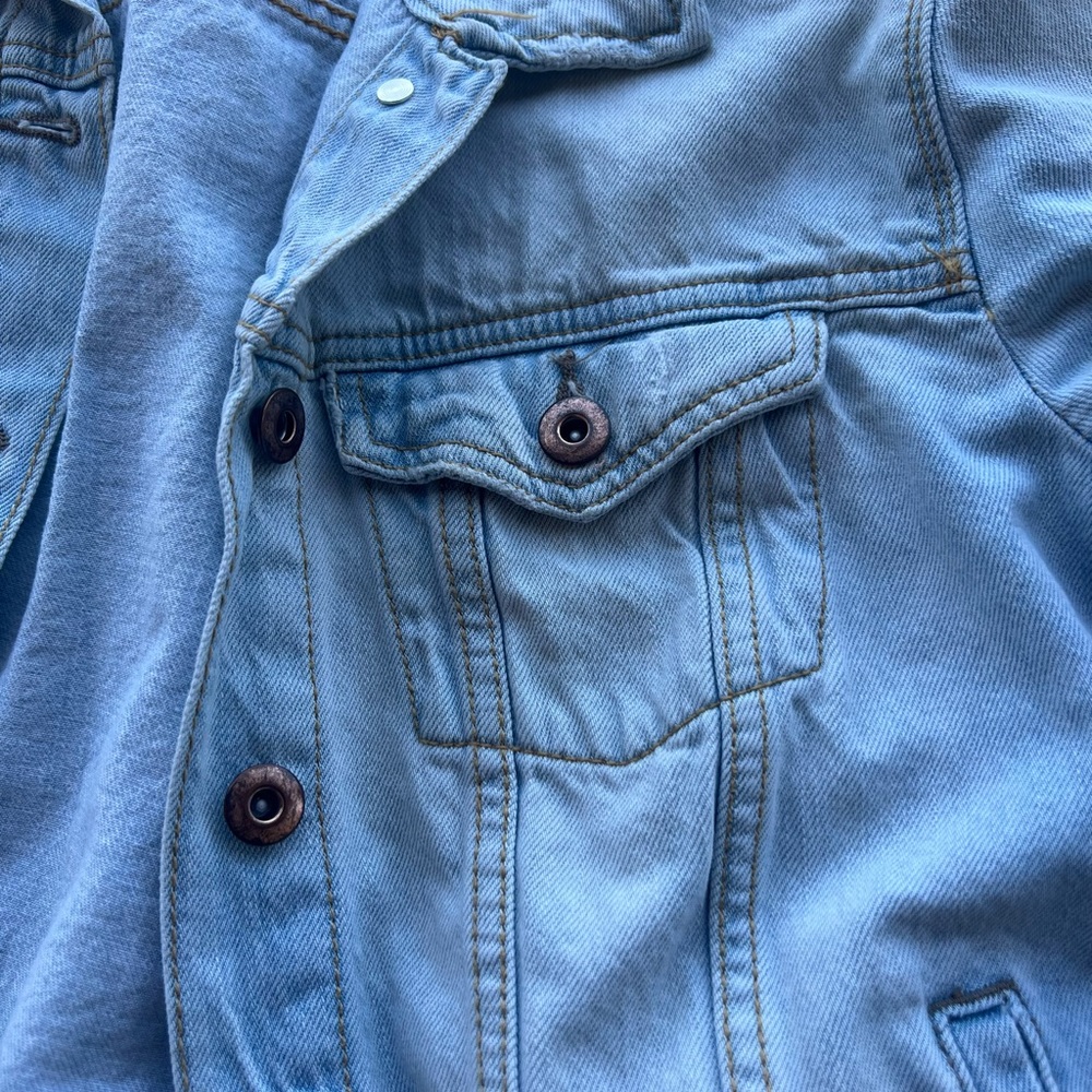 Jean Jacket. Medium. - Picture 4 of 5